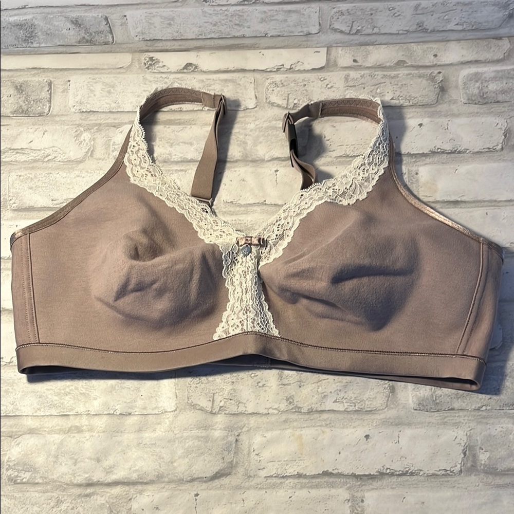Curvy Couture Elegant Lace Trimmed Bra in Tan 38D intimates